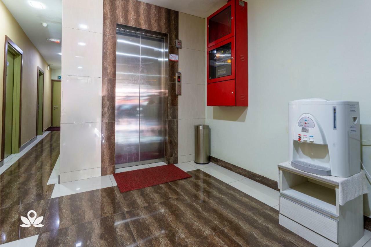 Golden Night Hotel Subang Jaya Exterior foto
